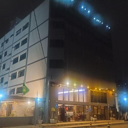 Village Plaza Hotel Барбасена Екстериор снимка